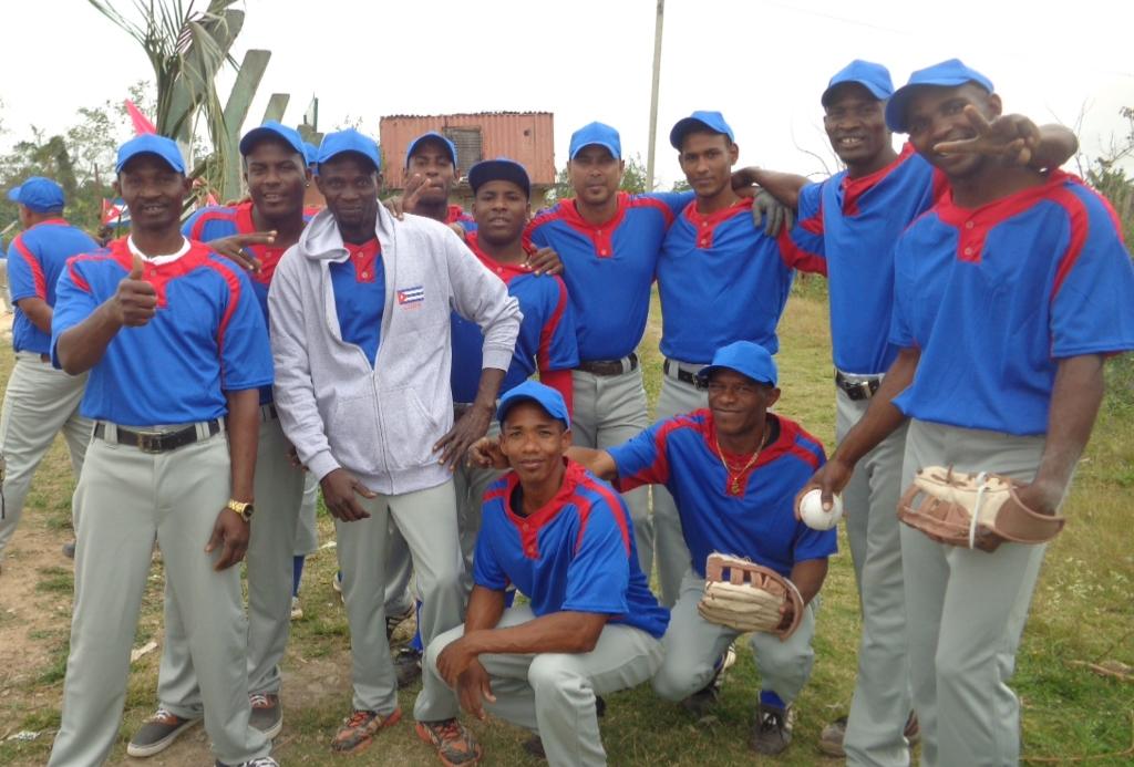 Por dos años consecutivos el equipo de la Bcoa 47 ha ganado la Copa de Sóftbol. Foto: Noryis