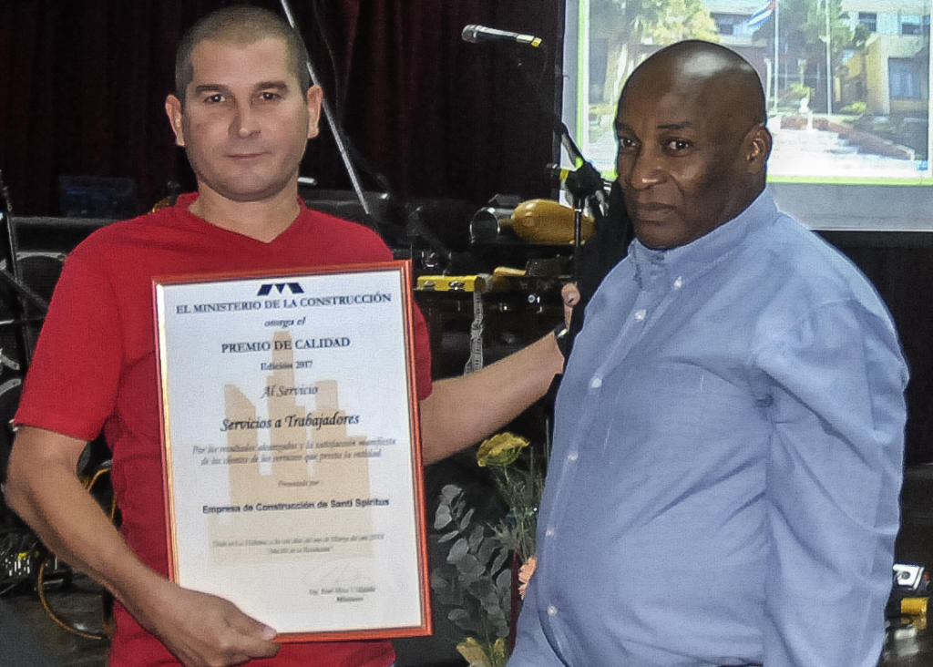 La entidad que brinda servicios a trabajadores de la Empresa de Construcción en la central provincia de Sancti Spíritus ganó premio por la eficacia y eficiencia en su objeto social. Foto: Heriberto González Brito