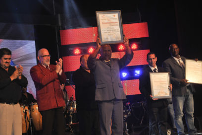 Béisbol cubano premió a sus estrellas en Bayamo