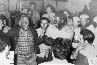 Lázaro Peña a las puertas de un Congreso