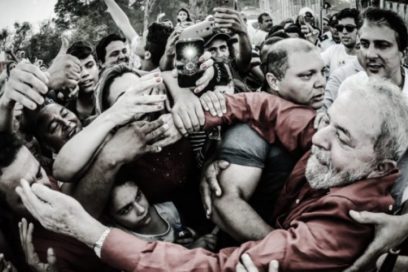 Lula encarcelado por el pueblo