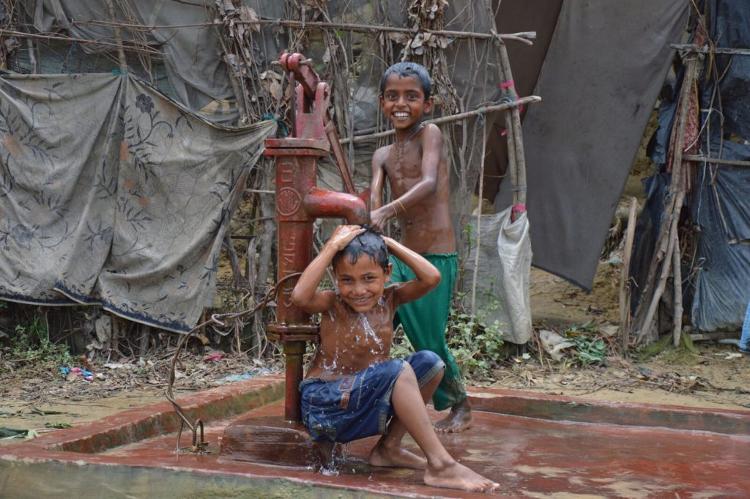 La escasez de agua potable y de saneamiento es la causa principal de enfermedades en el mundo.