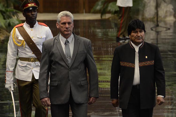 Miguel Díaz-Canel Bermúdez recibió a Evo Morales. Foto: Joaquín Hernández Mena