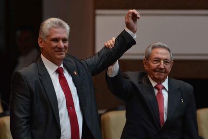 Díaz-Canel: Seremos fieles al ejemplo del legado de Fidel y el valor y enseñanzas de Raúl