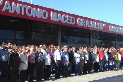 Recuerdan en Santiago de Cuba aniversario 57 del bombardeo yanqui a aeropuertos cubanos