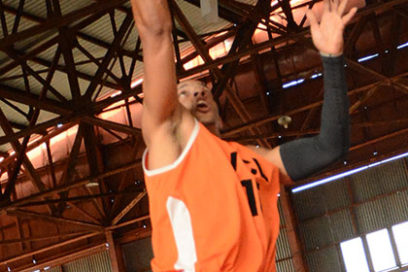 Liga Superior de Baloncesto: Lobos muerden primero