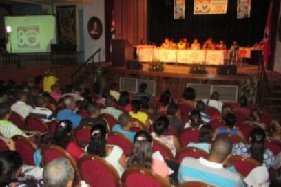 Conferencias municipales XXI Congreso: De las dificultades el compromiso