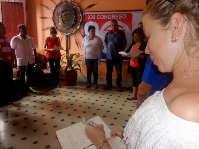 El secretariado de la CTC en Sancti Spíritus destacó el rol protagónico de los periodistas del territorio, para convocar a los trabajadores a participar en el desfile del venidero Primero de Mayo. Foto: Yuleiky Obregón Macías