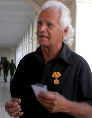 Jorge Alfonso Pérez fue condecorado con la Medalla Hazaña Laboral. Foto: Heriberto González Brito