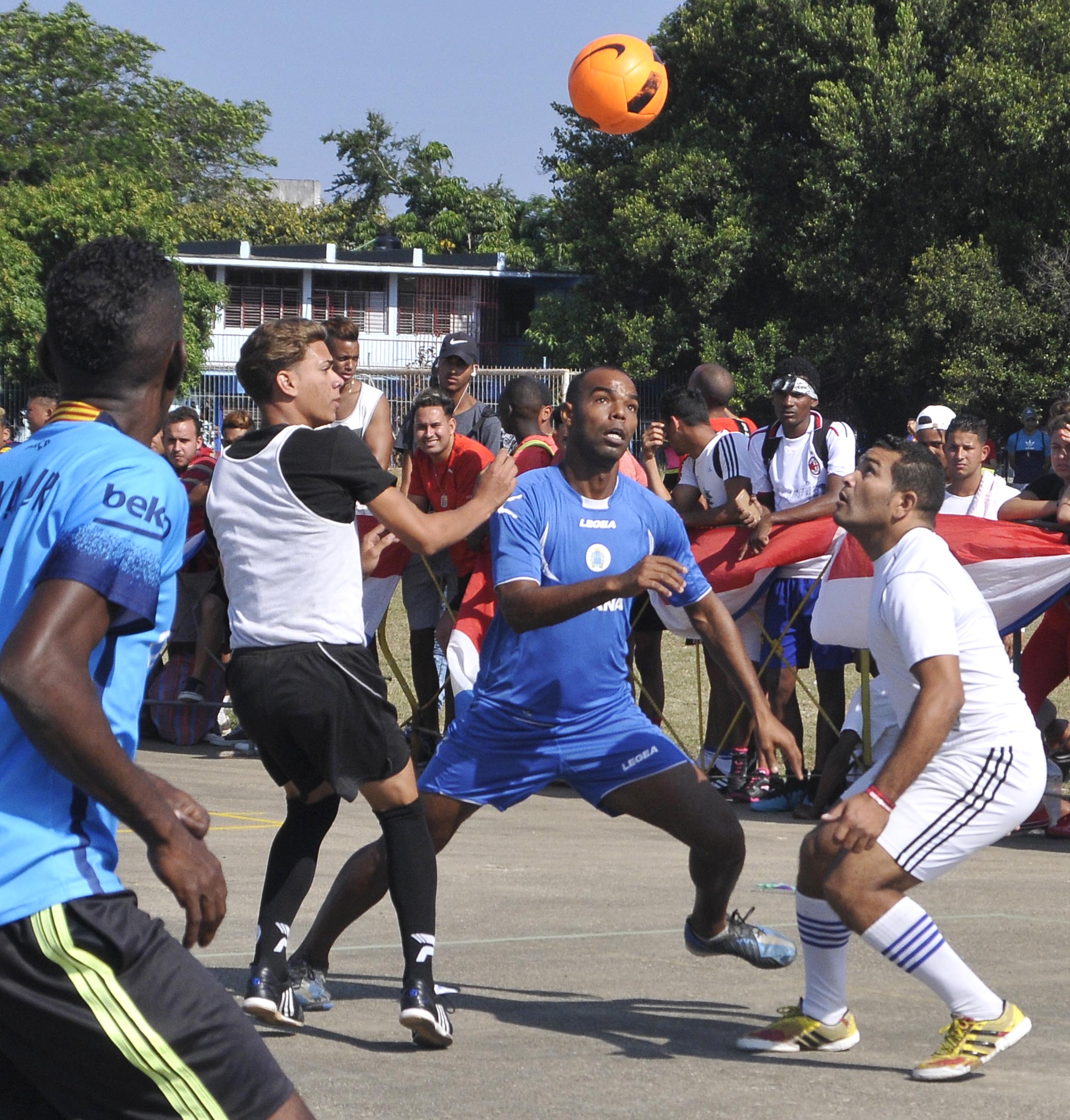 Campeonato Nacional de Fútbol Callejero en La Habana.