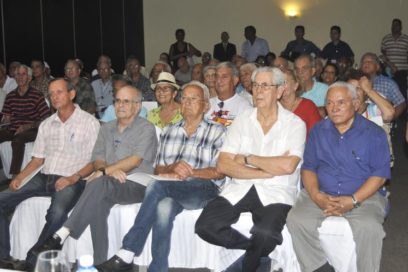 Veteranos sindicalistas recorren centros capitalinos  (+Fotos)