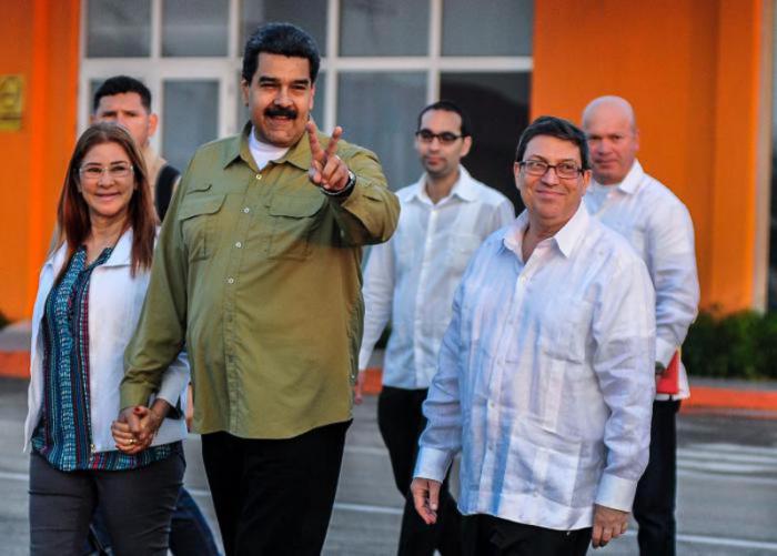 Maduro fue despedido en el Aeropuerto Internacional José Martí por el Ministro de Relaciones Exteriores de Cuba, Bruno Rodríguez Parrilla. Foto: Ariel Cecilio Lemus