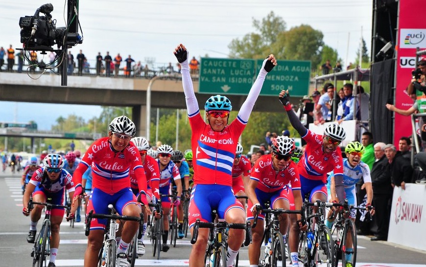 Arlenis Sierra se impuso por tercera ocasión en la ruta panamericana. Foto: Del evento
