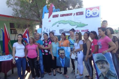 Carteles con el ingenio de los trabajadores