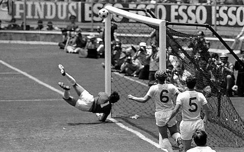 Reacción fantástica del portero Gordon Banks en el mundial de México 1970