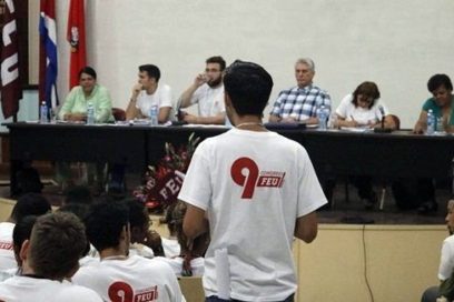 Con la presencia de Díaz-Canel sesionó 9no Congreso de la FEU en La Universidad de La Habana