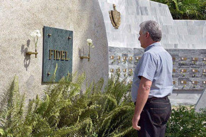 Díaz-Canel rinde homenaje a Fidel Castro en Santiago de Cuba