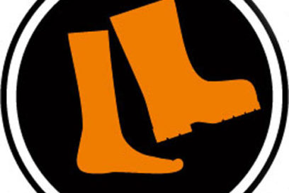 La mentira anda descalza