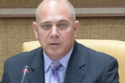 La salud pública cubana seguirá siendo gratuita