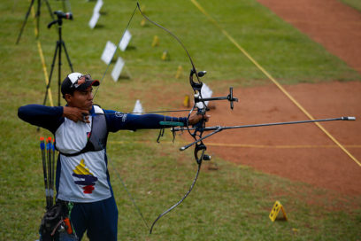 Arco recurvo: bronce para plantel masculino