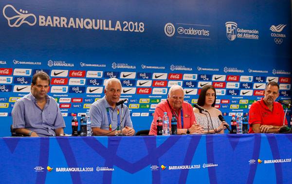 Rueda de Prensa en el Centro de Convenciones Puerta de Oro. Foto: Calixto Llanes.