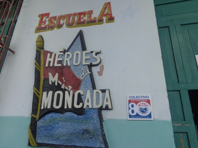 Centro escolar para niños autistas, la escuela “Héroes del Moncada”, fue el primer colectivo del Sindicato Provincial de Trabajadores de la Educación, las Ciencias y el Deporte, en recibir la placa. Foto: Adriana Rojas Preval