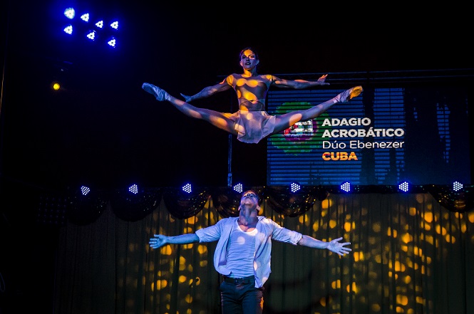 El dúo Ebenezer de Matanzas mostró en Circuba 2018 un acto impresionante con depurada técnica interpretativa.