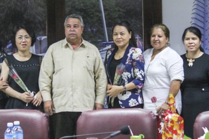 Ulises recibe visita de delegación vietnamita