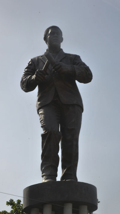 Estatua a Joe Arroyo en Barranquilla. Foto: José Raúl Rodríguez Robleda.