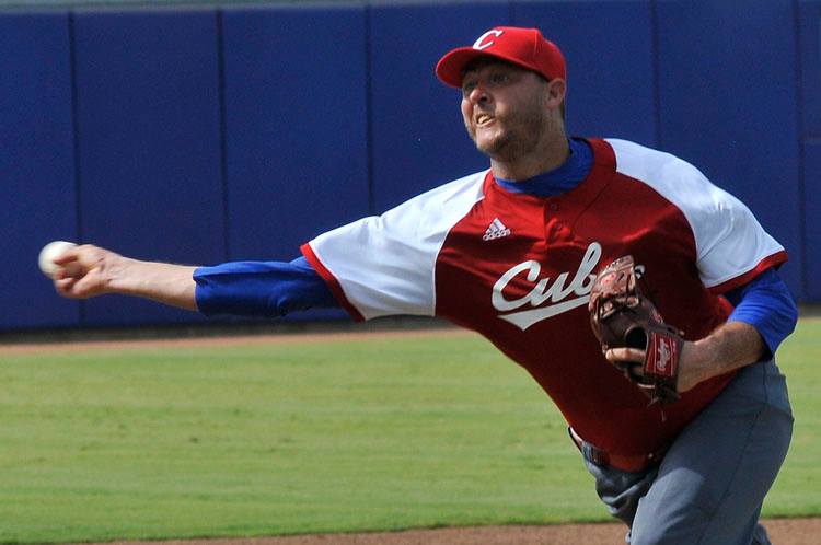 Lázaro Blanco ganó el primer juego de Cuba en estos Juegos Centrocaribes. Foto: José Raúl Rodríguez Robleda