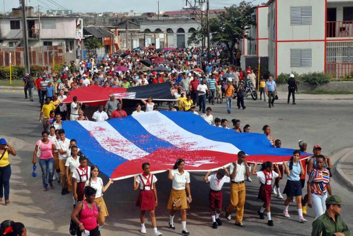 En la tarde de este lunes el pueblo santiaguero reeditará la peregrinación que cada año se realiza en homenaje a Frank País García y a los mártires de la Revolución cubana. Foto: Miguel Rubiera