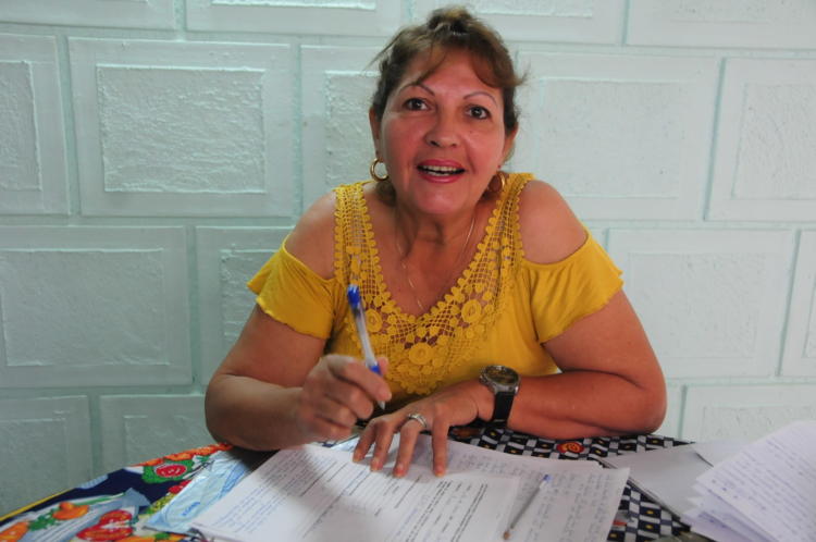Ana Rosa Pérez Rodríguez, secretaria general del Buró de los Trabajadores por Cuenta Propia del Sindicato de Hotelería y Turismo (arrendadores de habitaciones en divisa y paladares), de Las Tunas. Foto: Ángel Chimeno Pérez