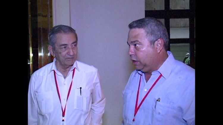 Ulises Guilarte De Nacimiento y José Ramón Balaguer Cabrera asisten al IV Congreso del PSUV. Foto: Lorenzo Ramos