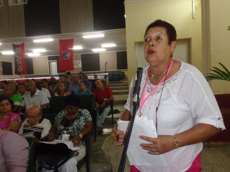 Raquel Baute, secretaria de la sección sindical del Poligráfico Enrique Núñez, inmerso en una gran inversión de la que se ha derivado un proceso de reordenamiento laboral, alertó que un mes de protección es insuficiente.