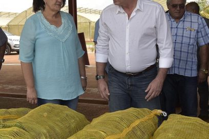 Visita Díaz-Canel centros económicos y sociales de Matanzas