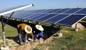 Se encuentran funcionando al cierre de mayo cuatro parques fotovoltaicos que ya aportan resultados significativos, informó el presidente de la Asamblea Provincial del Poder Popular, en Granma. Foto: ACN