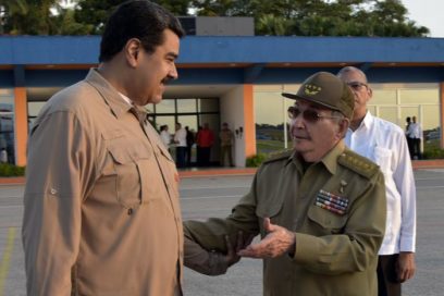 Raúl bids Nicolás Maduro farewell in Havana