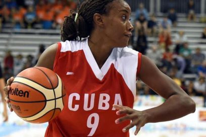 Baloncestistas cubanas continúan rumbo al oro
