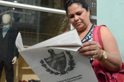 Mujeres apoyan análisis de Proyecto de Constitución