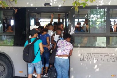 Transporte público: El verano destapa las grietas