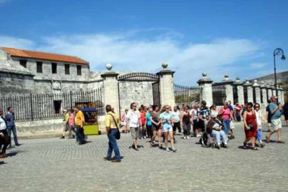 Trabas estadounidenses afectan con fuerza al turismo cubano