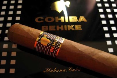 Brasil retira prohibición al tabaco cubano Cohiba