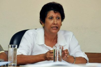 Ministra cubana de Educación examina preparativos del curso escolar en Guantánamo