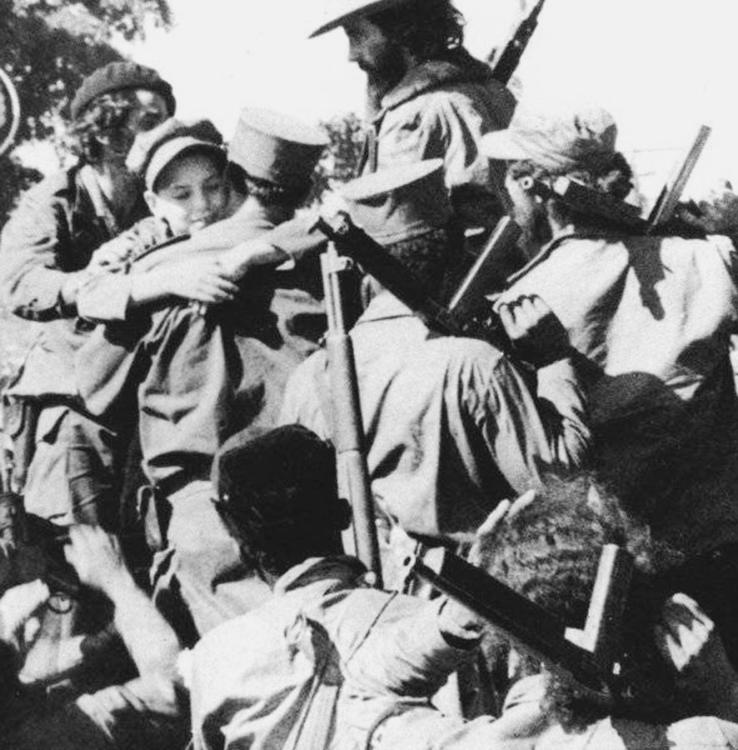 Reencuentro con Fidelito en el Cotorro, el 8 de enero de 1959. Foto: Báez, Luis y de la Hoz, Pedro, Caravana de la Libertad.