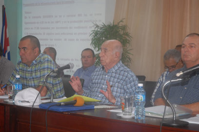 Machado Ventura exhorta a elevar rendimientos agrícolas