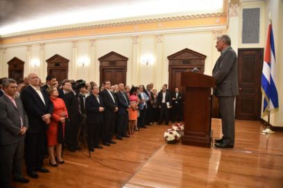 Díaz-Canel intercambia con cubanos residentes en Estados Unidos (+ Fotos)