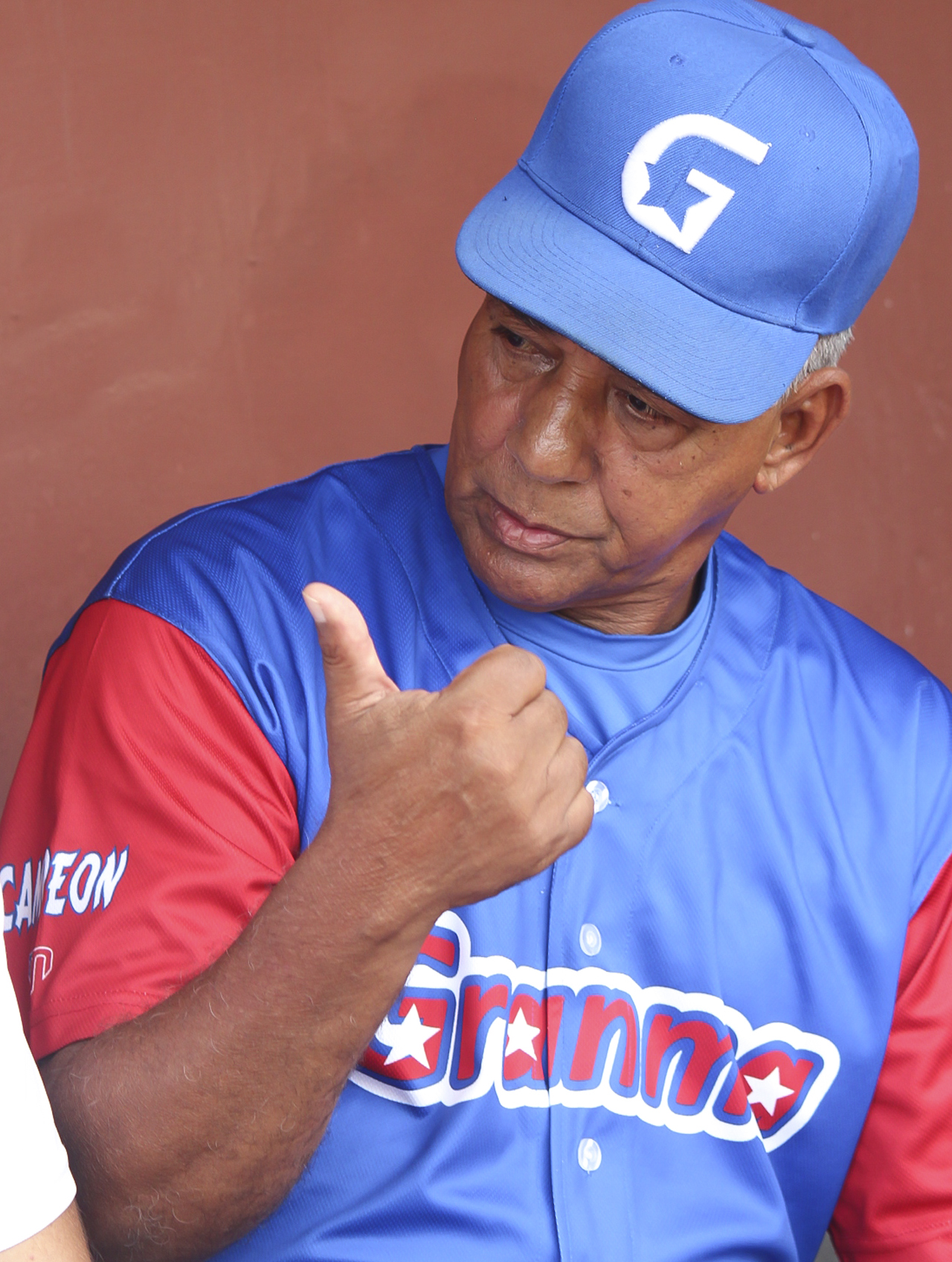 Carlos Marti, director del equipo de béisbol de Granma. Foto: Isabel Aguilera Aguilar