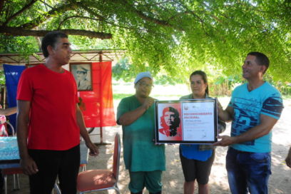 Colectivos avícolas de Las Tunas marchan por las sendas del triunfo
