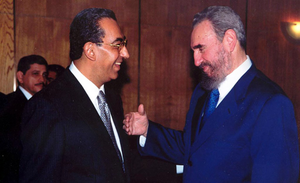 El Comandante en Jefe Fidel Castro y Carlos Roberto Flores Facussé durante la IX Cumbre Iberoamericana, efectuada entre los días 15 y 16 de noviembre de 1999 en La Habana. Foto: www.latribuna.hn