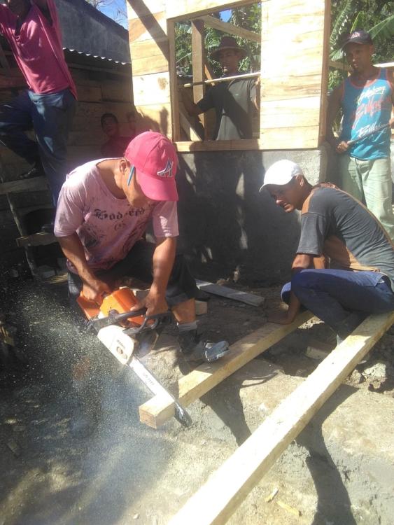 La edificación de viviendas es una de las acciones de beneficio social que se ejecutan en Soledad de Mayarí, a la que se suman otras como las mejoras constructivas en la sala de video, el local del Sistema de Atención a la Familia y la Oficoda. Foto: de la autora
